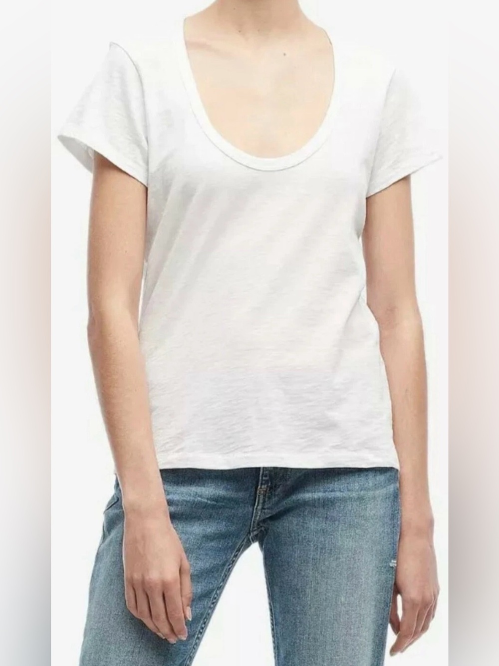 Rag & Bone The Slub U neck pins cotton tee. Size Medium